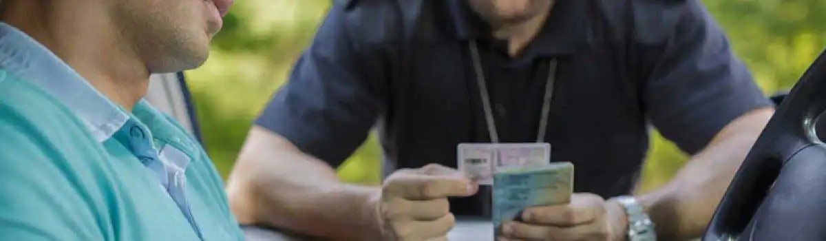 ¿Cuándo es delito conducir sin puntos en el carnet? 