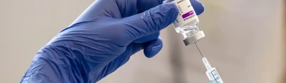 El Servicio Extremeño de Salud tendrá que indemnizar con 40.000 euros a una mujer que sufrió una trombosis tras ponerse la vacuna Janssen