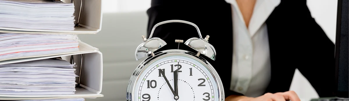 Condenan a un empresario a pagar por jornada completa a una trabajadora a tiempo parcial de la que no registraba el horario